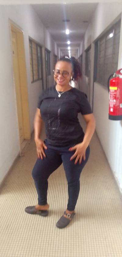 Isabelle 42 ans Isabelle Cameroun