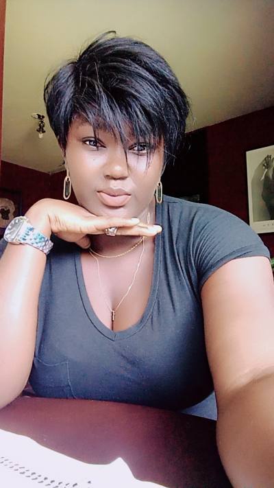 Inna 31 ans Littoral Cameroun