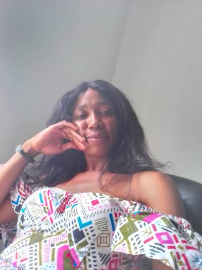 Lynes 32 Jahre Ngomedzap  Kamerun