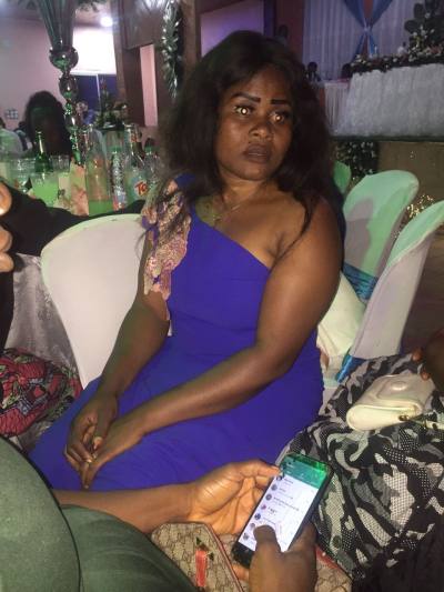 Nikelle 35 ans Douala  Cameroun