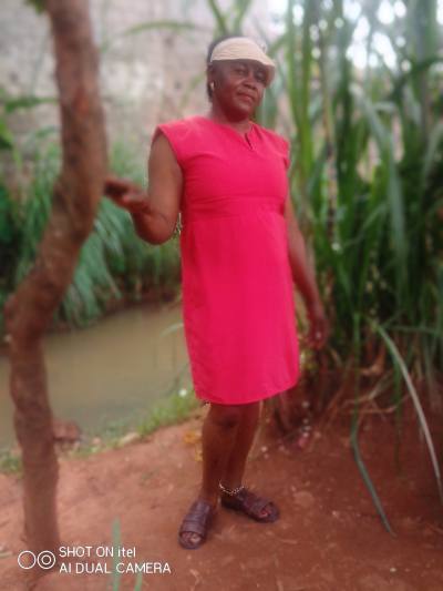 Bernadette 49 Jahre Yaoundé Kamerun