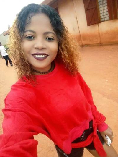 Keyrah 26 ans Tananarive Madagascar