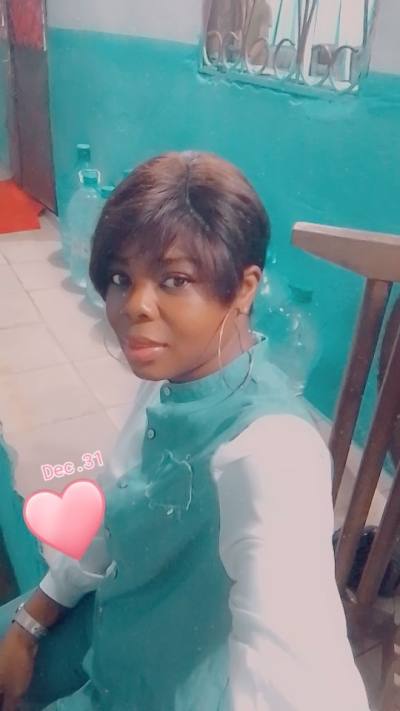 Josiane 38 years  Douala  Cameroon