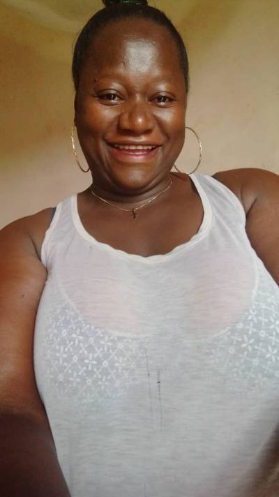 Josiane 39 ans Yaoundé Cameroun