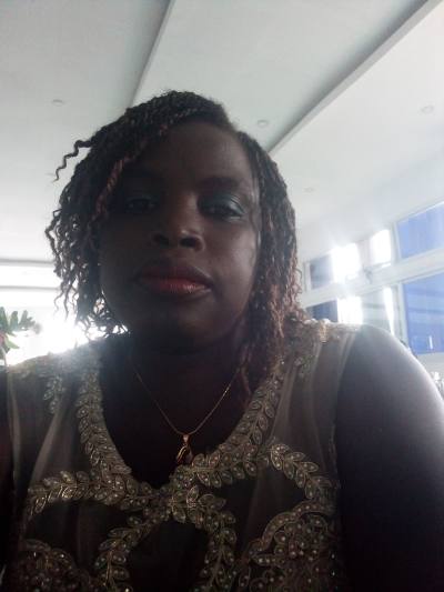 Elisa 40 ans Dakar  Sénégal