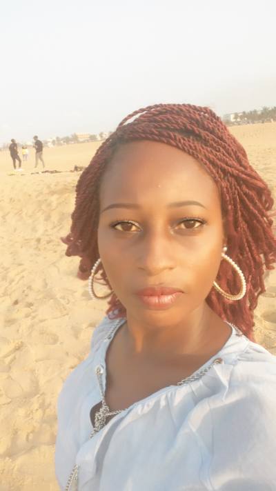 Amielle 39 ans Cotonou Bénin