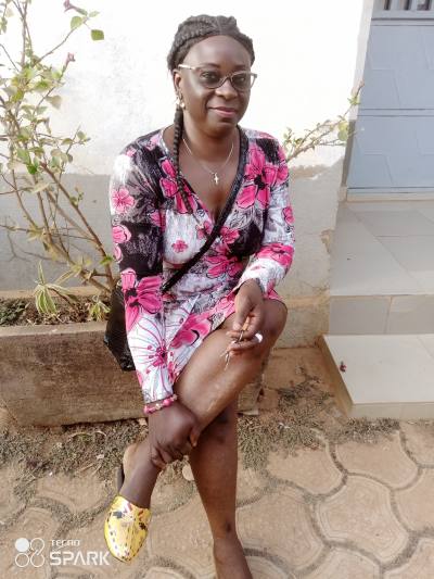 Rosita 44 ans Yaoundé Cameroun
