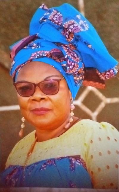 Christine 60 Jahre Yaoundé Kamerun