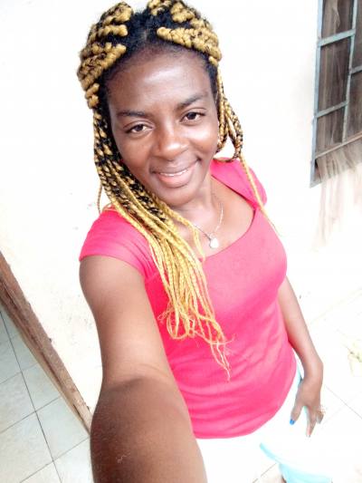 Thérèse 31 years Yaoundé Cameroon
