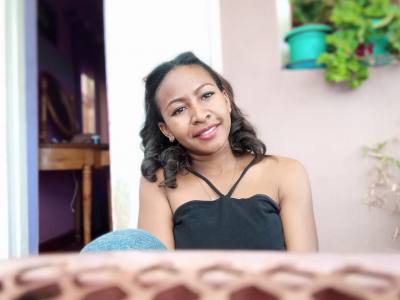 Nellie Dating-Website russische Frau Madagaskar Bekanntschaften alleinstehenden Leuten  27 Jahre