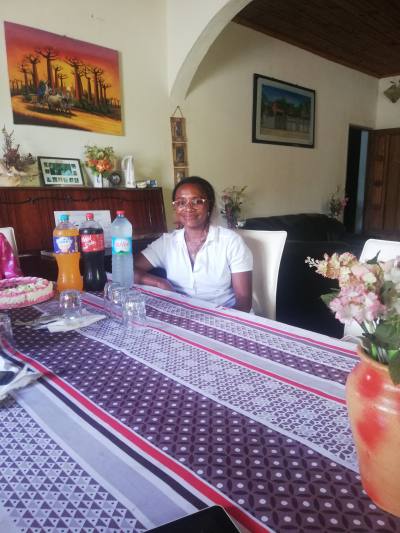 Sarah 49 ans Toamasina Madagascar