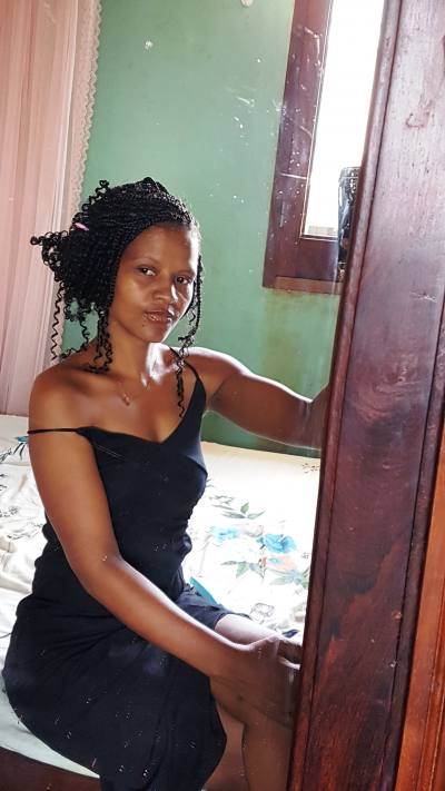 Mariam  Site de rencontre femme black France rencontres célibataires 30 ans