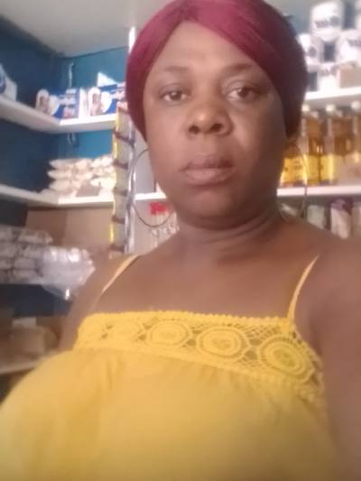 Marie 42 ans Bulu Cameroun