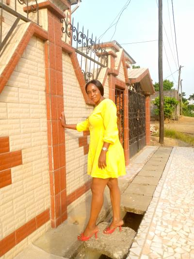 Pelagie 35 ans Douala Cameroun
