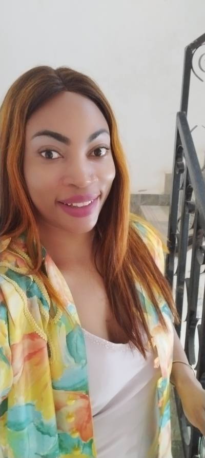 Rita 30 ans Yaoundé  Cameroun