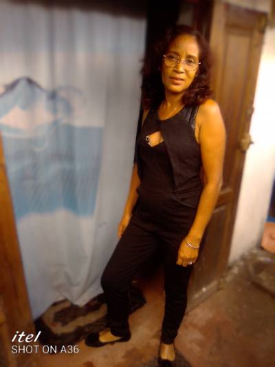 Pauline 52 Jahre Toamasina Madagaskar