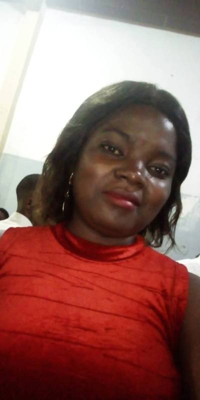 Christelle 34 years Yaoundé Cameroon