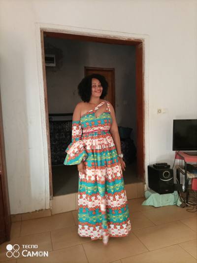 Josephine 33 years Yaoundé Cameroon
