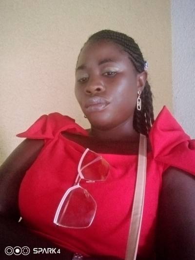 Christelle 30 ans Afriquaine Gabon