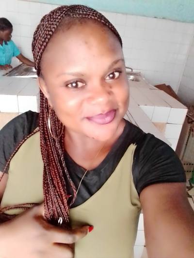 Karine 34 ans Rurale Cameroun