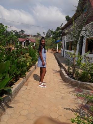 Marie Noëlle  29 ans Yaoundé  Cameroun