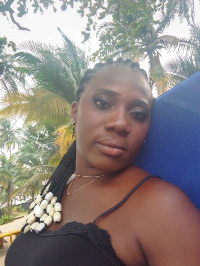 Tassiana 36 ans Libreville Gabon