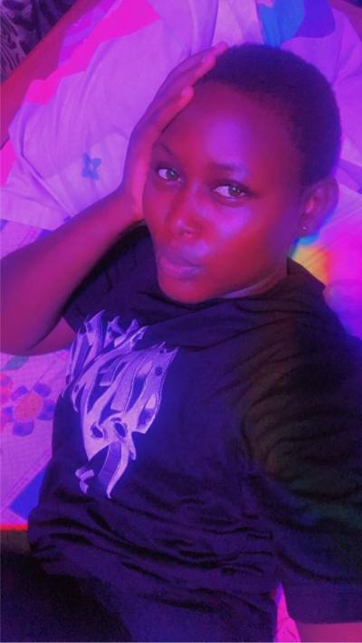 Ingrid 24 Jahre Douala  Kamerun