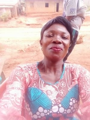 Esther 39 Jahre Nfoudi Kamerun