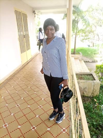 Anita 32 ans Yaounde Cameroun