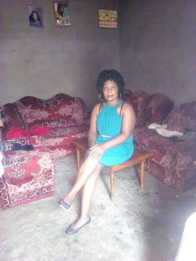 Agnes 49 ans Centre Cameroun