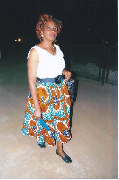 Rose 64 ans En Famille Cameroun