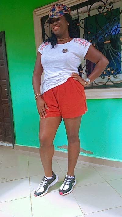 Florence 32 Jahre Douala  Cameroun