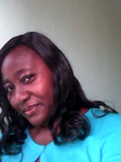 Cynthia 43 Jahre Douala Kamerun