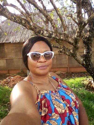 Emilie 42 years Yaoundé Cameroon