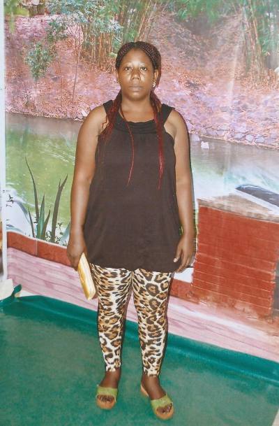 Marie 47 Jahre Yaounde Kamerun