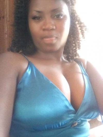Dana 42 ans Yaoundé 4 Cameroun