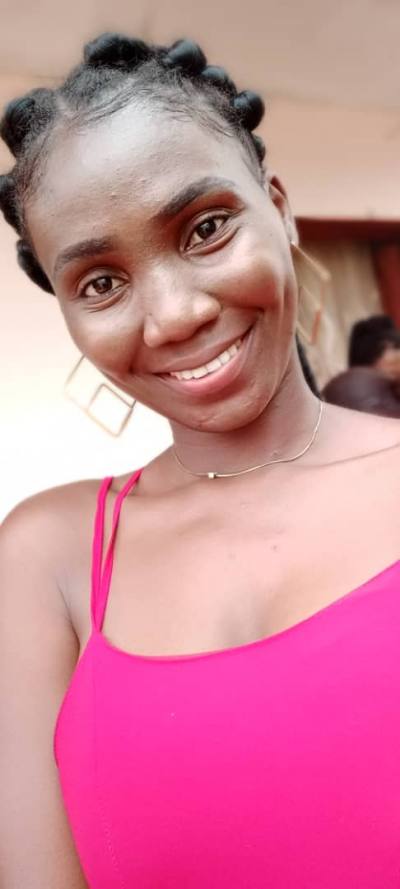 Rosy 27 ans Yaounde Cameroun