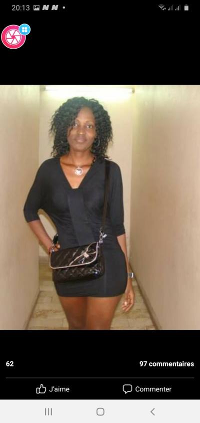 Adeline 41 ans Douala Cameroun