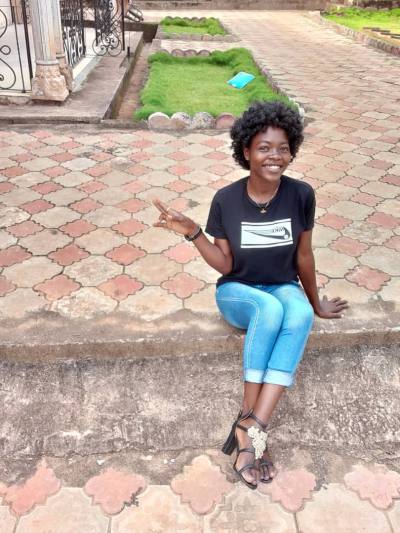 Marie 28 ans Yaounde Ii Cameroun