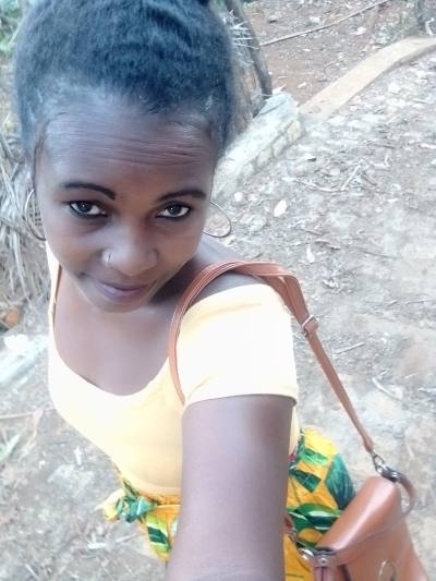 Adeline 34 ans Nosy Be Hell-ville Madagascar