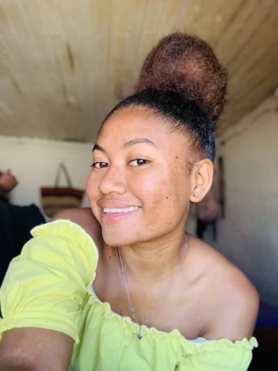 Michelas 21 Jahre Antananarivo Madagaskar