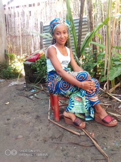 Felicia  32 years Ambanja  Madagascar