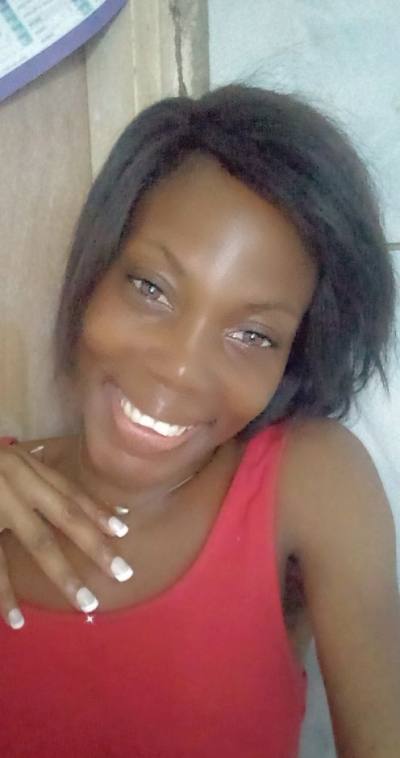 Alexia 31 ans Port Gentil Gabon