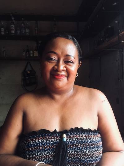 Zoe 51 ans Fénérive-est  Madagascar