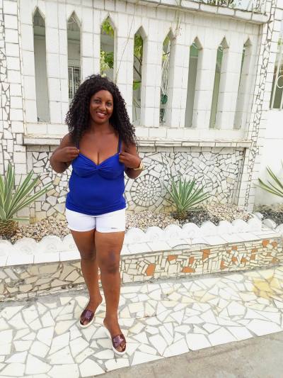 Lamoure  40 ans En Caisse Cameroun