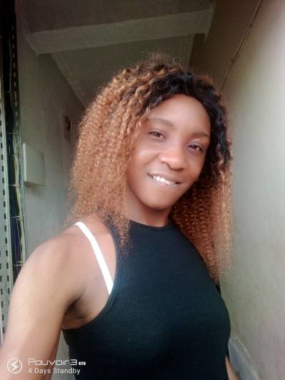 Cecile 34 years Bulu Cameroon