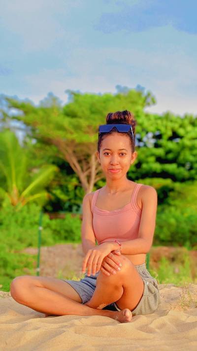 Jennia 25 Jahre Majunga Madagaskar