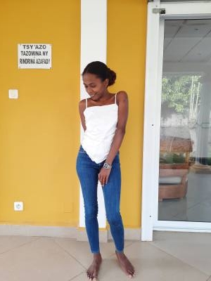Eliane 27 ans Sambava Madagascar