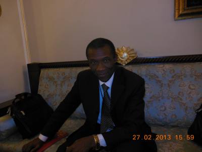Prosper 65 ans Douala Cameroun