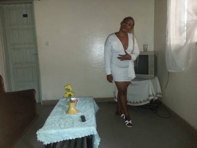 Vanessa 29 Jahre Mfoundi Kamerun
